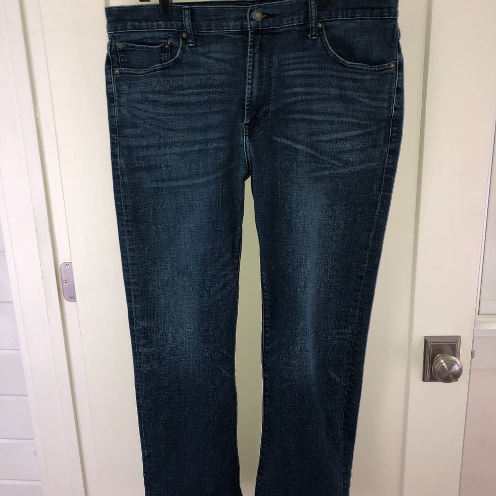 Lucky Brand 181 Relaxed straight leg jeans sz 38x30 EUC LN